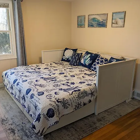 Spacious 4Br House On A Quiet Street In Centerville 5 Min To Craigville Beach